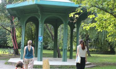Klangspaziergang im Albert-Schweitzer-Park