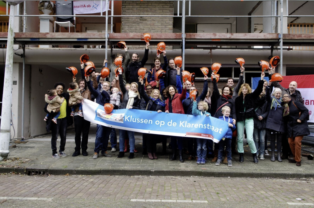 U.J. Klarenstraat : la métamorphose d’un bloc traditionnel en Tetris architectural 